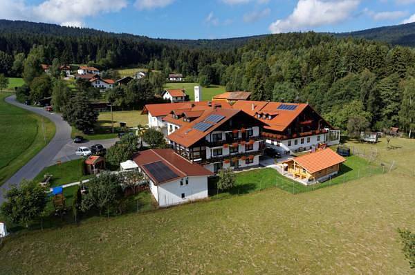 Hotel für 2 Personen, mit Sauna und Garten, kinderfreundlich in Achslach