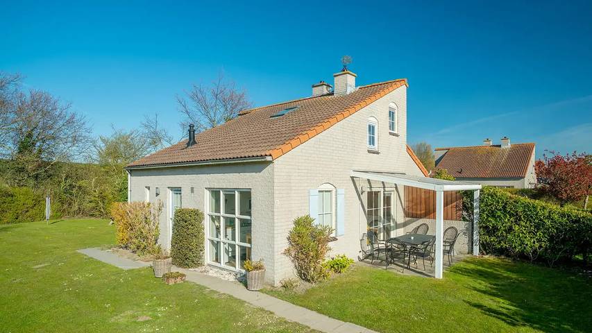 Ferienhaus für 4 Personen, mit Terrasse und Garten in Brouwershaven