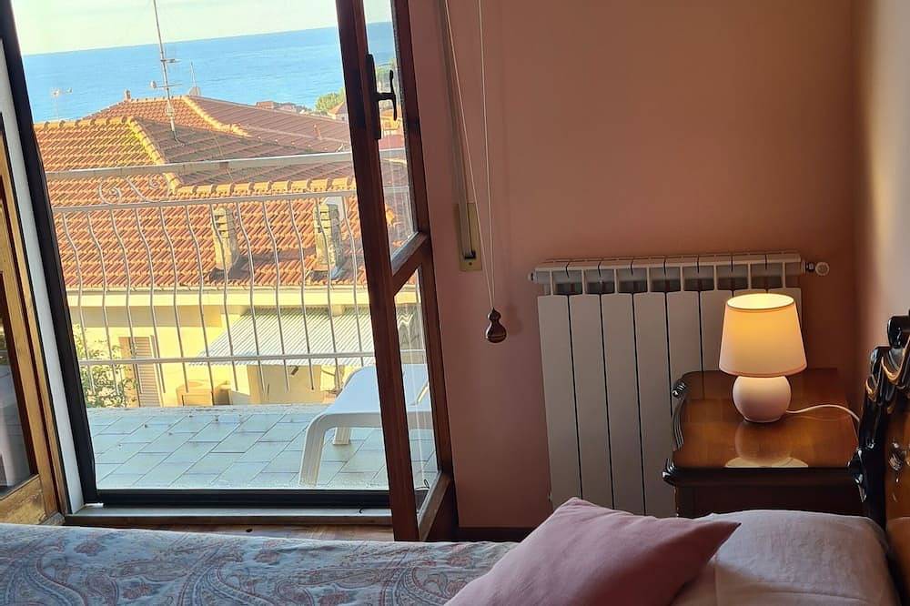 Apartamento entero, Home Ma.Re Apartment in detached house less than 5 minutes walk from the sea in San Lorenzo al Mare, Riviera di Ponente