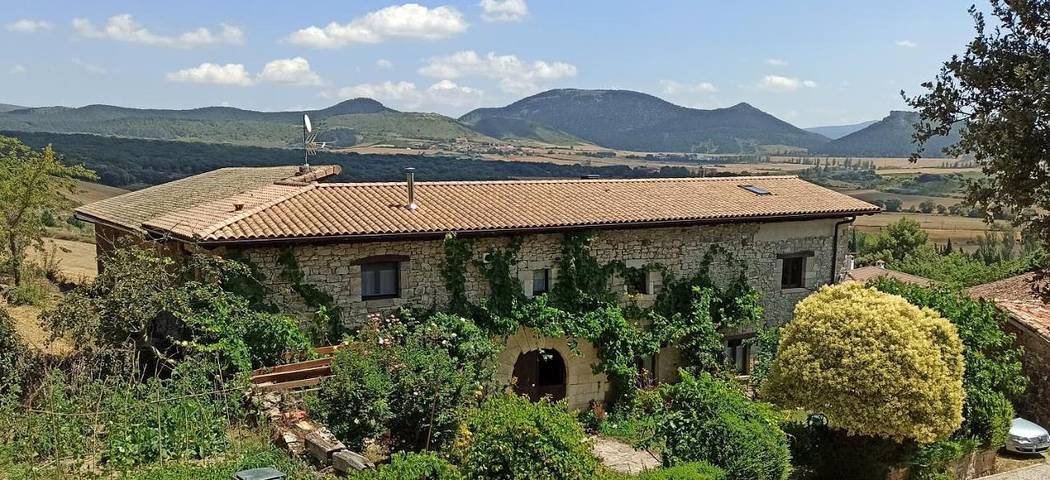 Casa rural para 6 personas, con jardín y vistas en Cuenca de Pamplona - 3