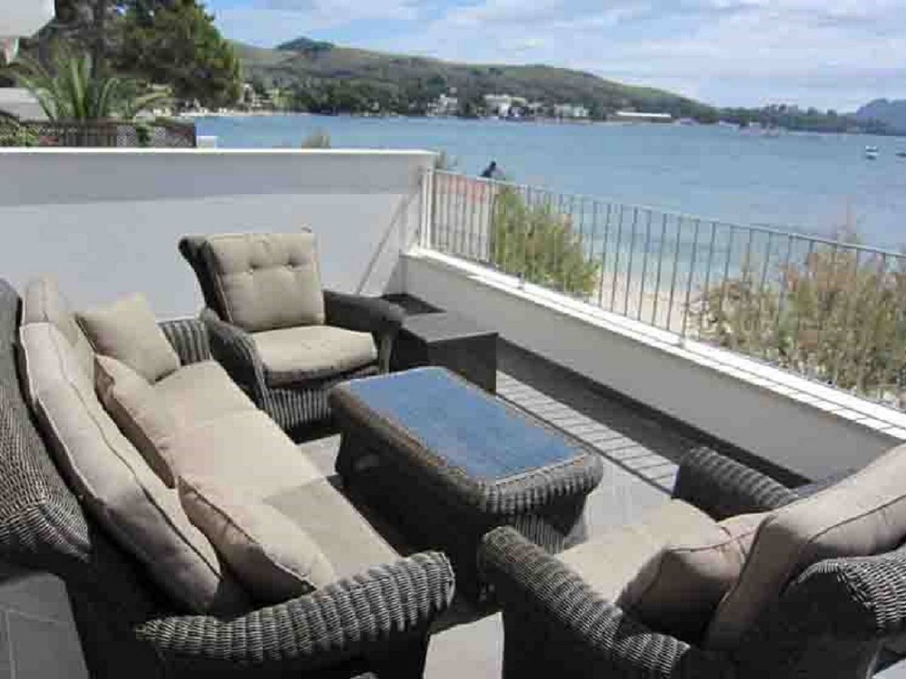 Entire apartment, Apartment 'Voramar 33A Joana Duplex' with Sea View, Private Terrace and Wi-Fi in Port de Pollença, Pollença