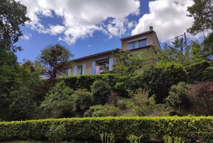 Ecologisch huis La Clairière 4 slaapkamers in Pierrelongue, Nyons en omgeving