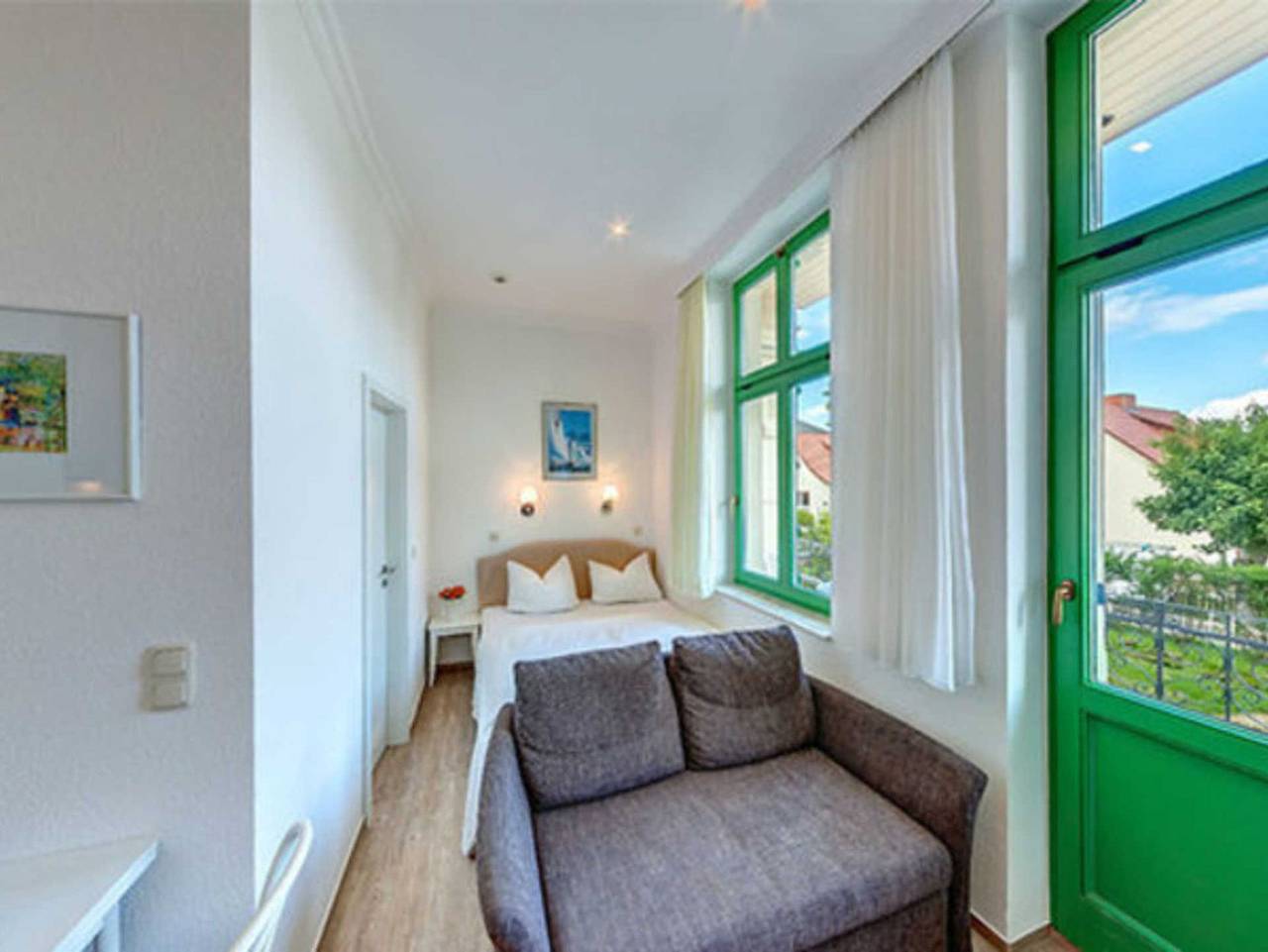 Ganze Ferienwohnung, Villa Ostseewarte, Strandnah, teilw. Seeblick, Fahrstuhl - Villa Ostseewarte Whg. 3, Balkon in Drei Kaiserbäder, Heringsdorf