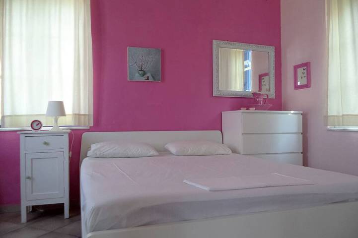 Gîte pour 3 personnes, avec jardin et balcon, animaux acceptés à Hydra - 3
