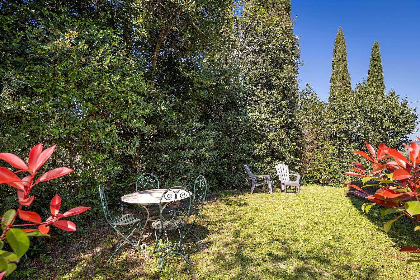 Entire apartment, San Giovanni R. Apartment 1 Dantea with Private Garden, Wi-Fi, and Air Conditioning in Peccioli, Pisa Province