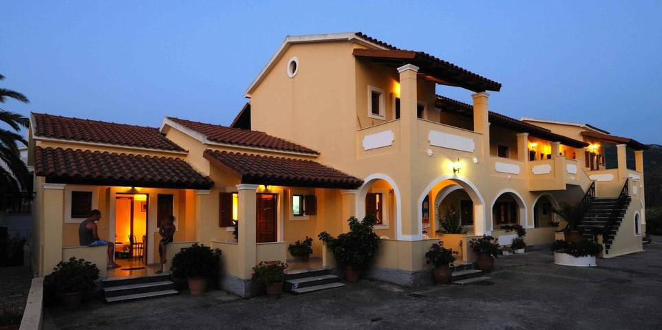 Vakantiewoning voor 4 personen, met tuin, kindvriendelijk in Acharavi