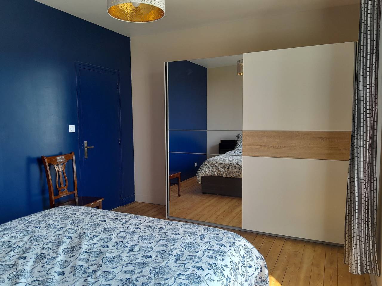 Bed and Breakfast 'Grande Chambre Lumineuse' con jardín privado y Wi-Fi in Sainte-Cécile (Manche), Côte de la Déroute