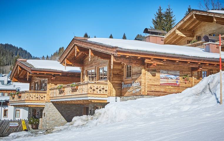 Chalet für 6 Personen, mit Sauna und Balkon in Saalbach