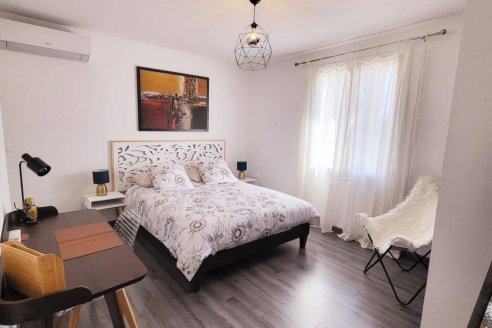 Villa Cyprés Bleu in Le Thor, Vaucluse