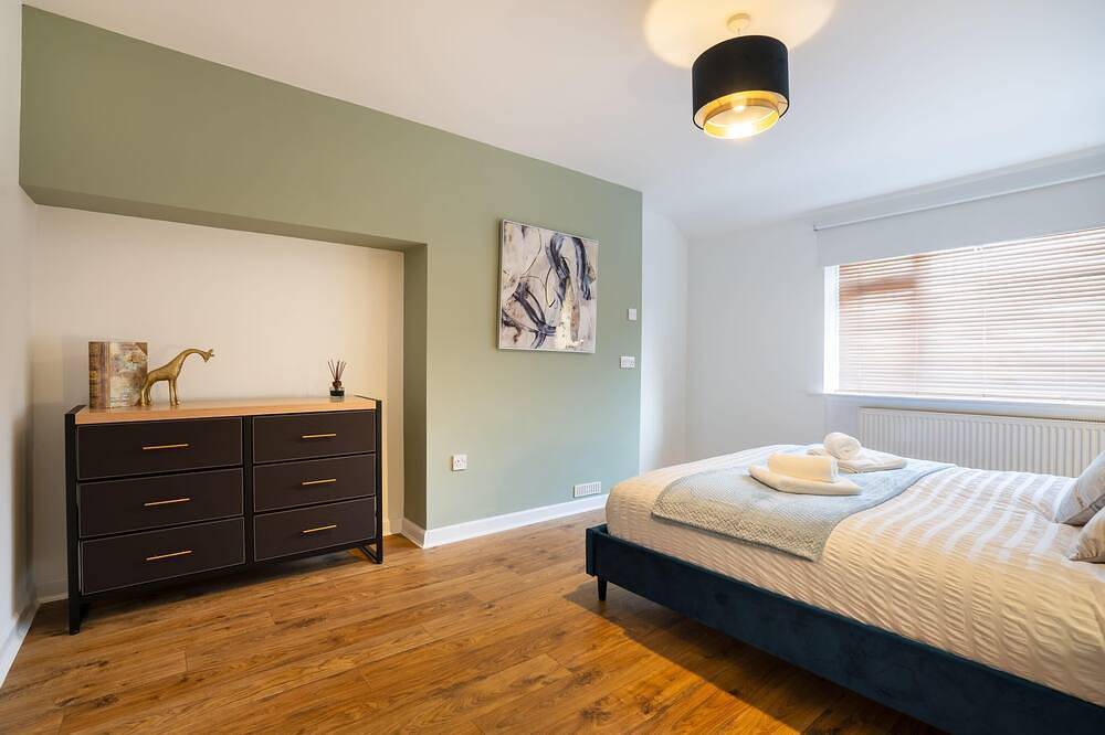 Work-Friendly 2-Bed Home with Garden & Office | Aberdeen in Aberdeen, Aberdeenshire