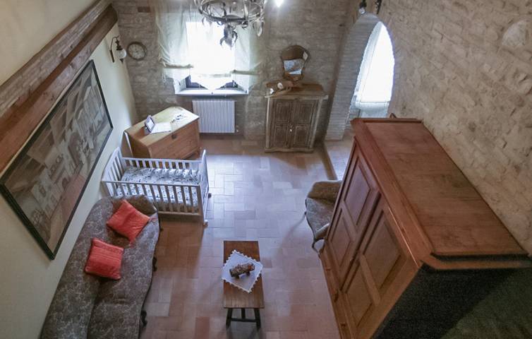 Casa vacanza per 9 persone con giardino in Serrungarina, Colli al Metauro