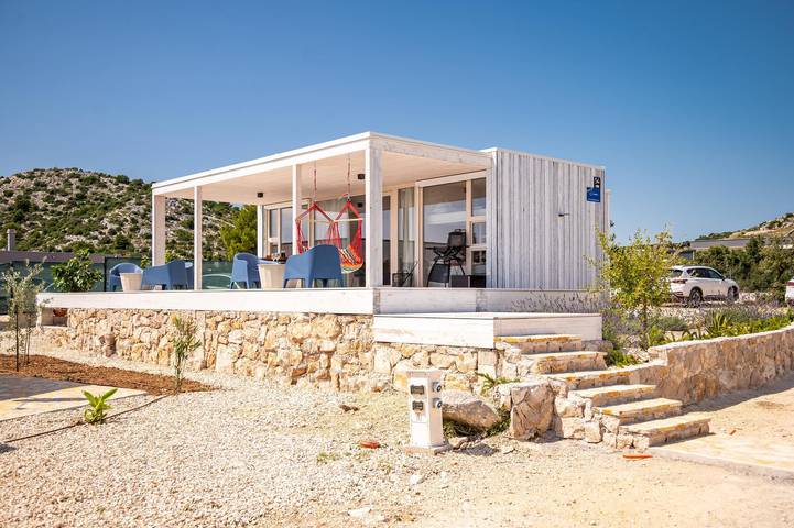 Villa pour 6 personnes, avec Vue sur l’océan et Jardin à Drage (Pakoštane)