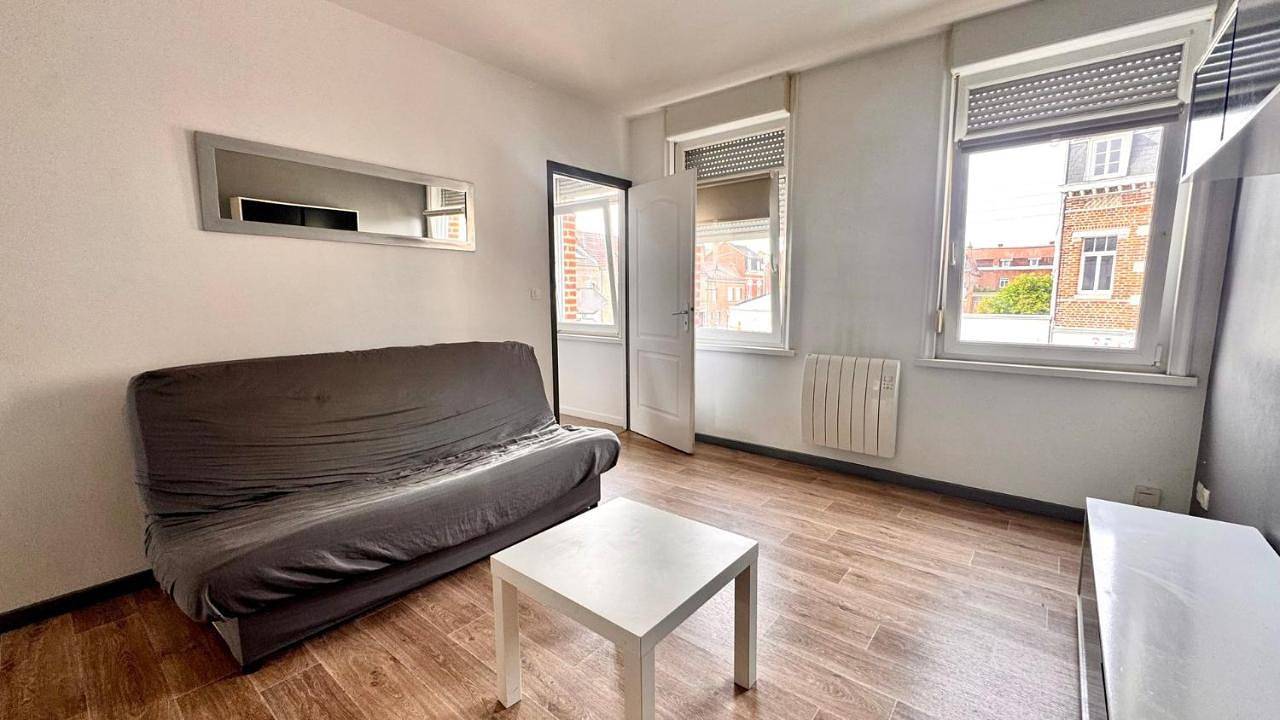 Appartement entier, L'Instant Vitry • Charmant T2 rénové • Centre de Vitry-en-Artois • 2 à 4 voyageurs in Vitry-en-Artois, Région d'Arras