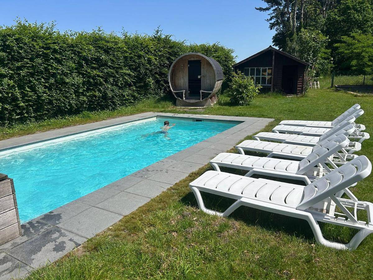 Vakantiewoning verwarmd zwembad 30 gr en sauna in Koekelare, Flandre-Occidentale