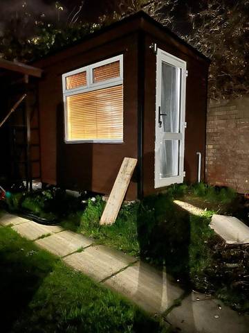 Cottage pour 2 personnes, avec sauna ainsi que jardin et jacuzzi à Belfast