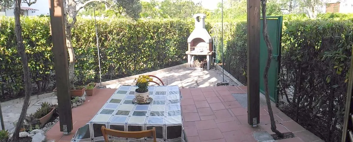 Casa vacanza per 4 persone, con giardino, adatto a famiglie con bambini - 1