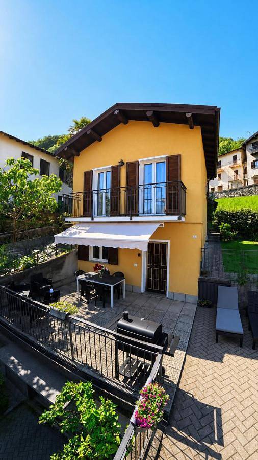 Location de vacances pour 5 personnes, avec Balcon et Terrasse ainsi que Jardin et Vue sur le lac à San Gregorio