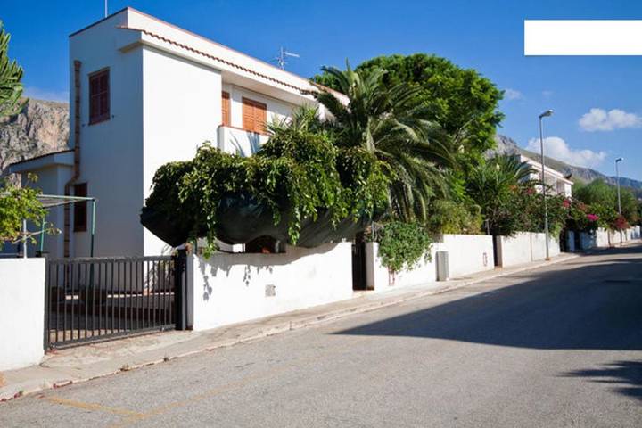 Villa voor 8 personen, met tuin en uitzicht, met huisdier in San Vito Lo Capo