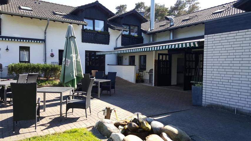 Hotel für 3 Personen, mit Balkon und Terrasse sowie Garten in Niederkrüchten - 4