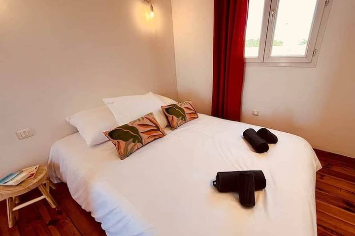 Entire apartment, Cozy Air-Conditioned Apartment – Simiane-Collongue (13) in Simiane-Collongue, Mediterranean Coast (France)