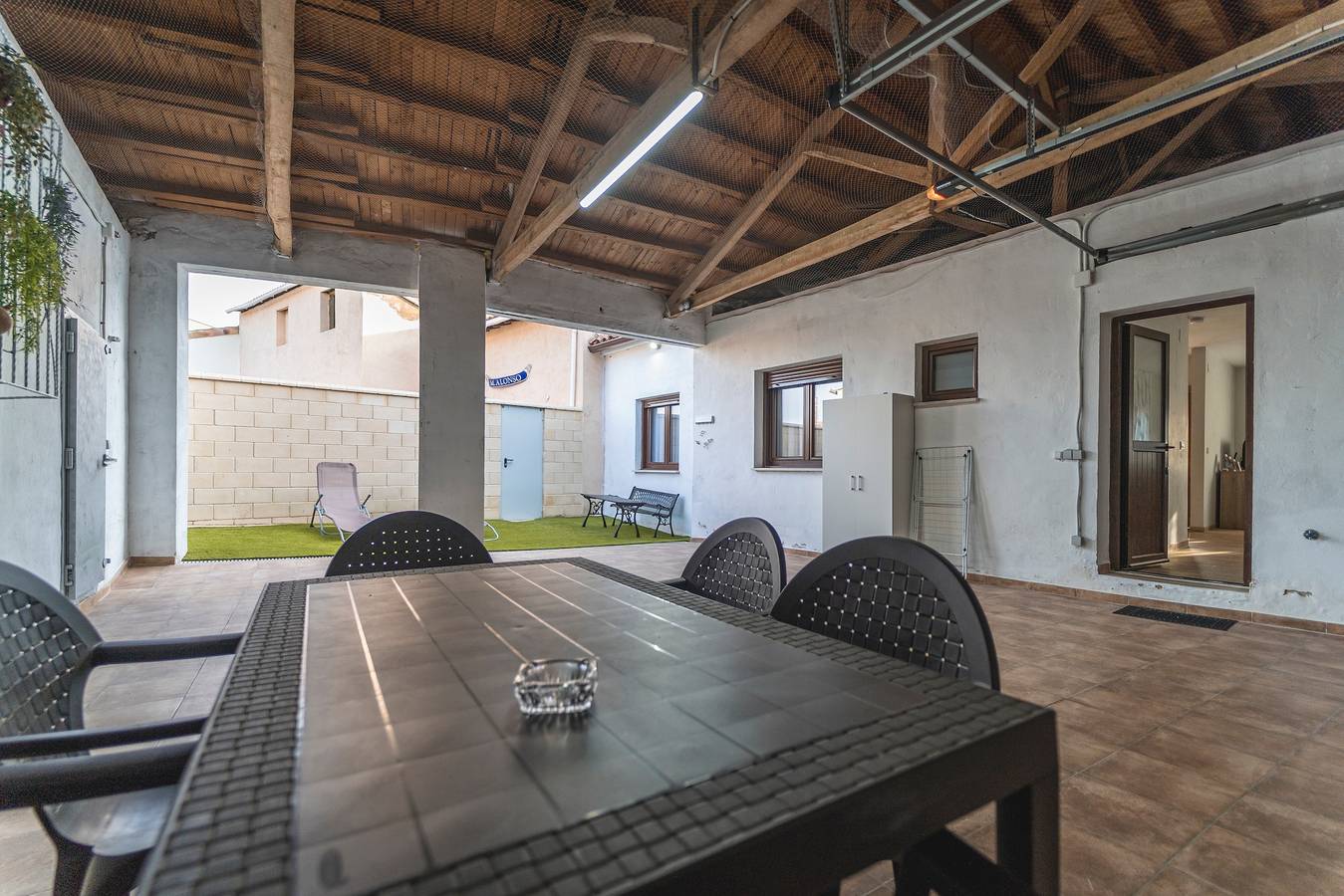 Ferienhaus 'La Quesería' mit Bergblick, Gemeinschaftsterrasse und Wlan in Villaherreros, Palencia Provinz