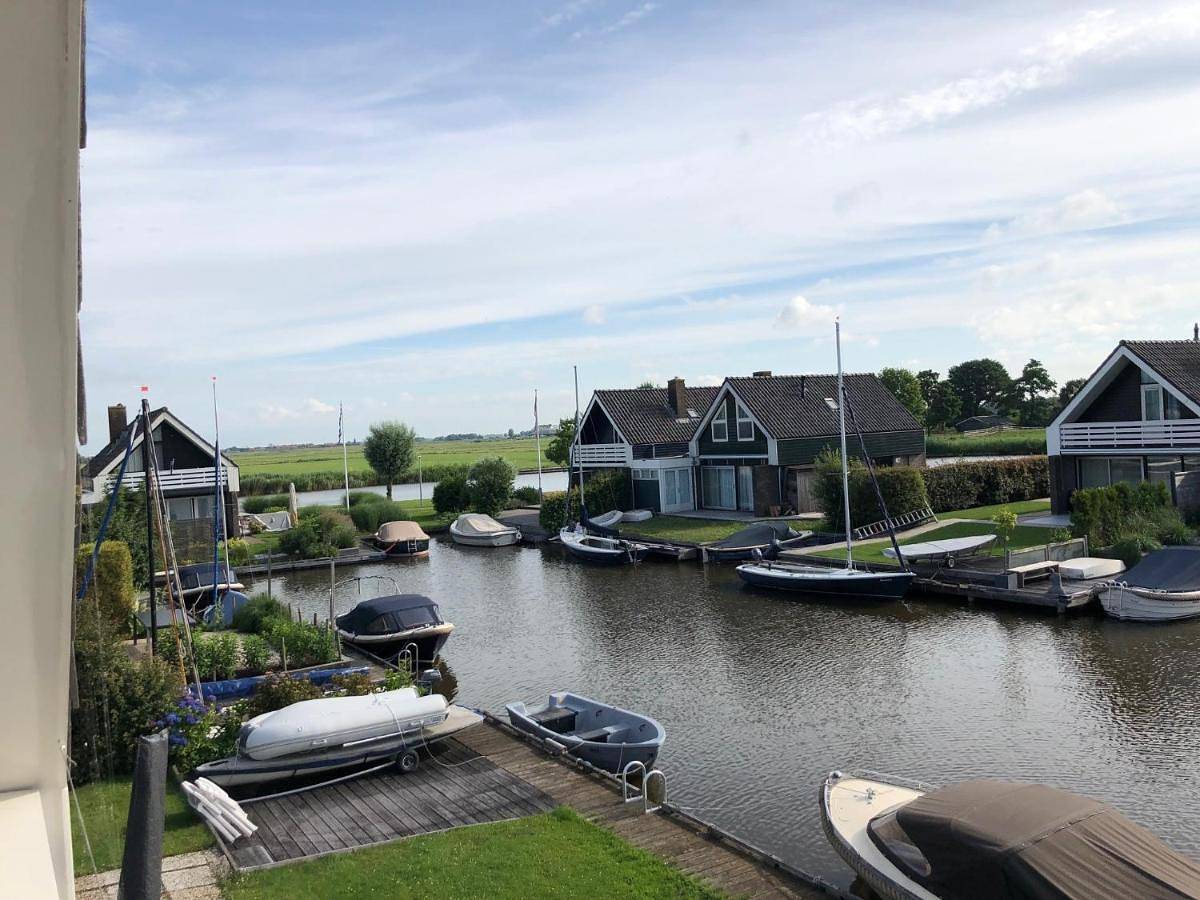Three-Bedroom House in Woudsend, Ijsselmeer