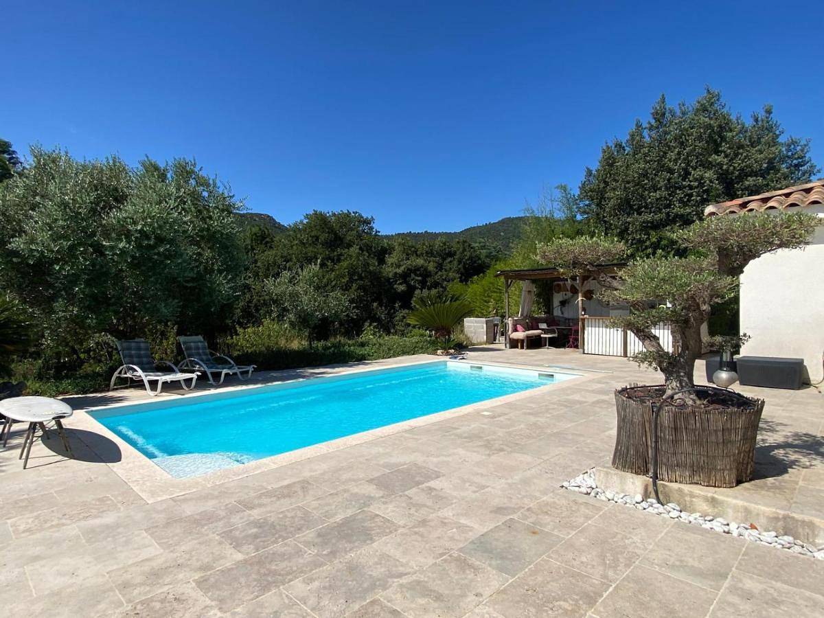 Double Room in Le Plan-de-la-Tour, Côte méditerranéenne (France)