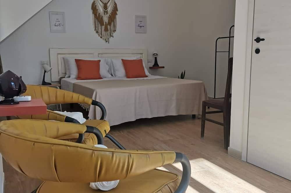 Entire apartment, [Casa Camelia] Elegant Palace with Terrace in Conversano, Bari Province