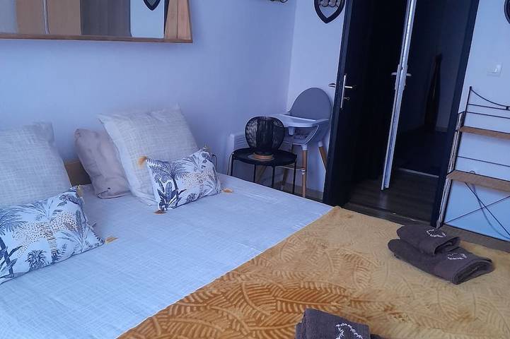 Ferienwohnung für 5 Personen, mit Balkon und Whirlpool - 1