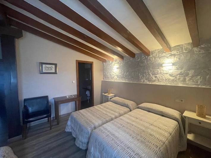 Casa rural para 2 personas, con terraza además de jardín y vistas en Costa Occidental (Cantabria) - 4