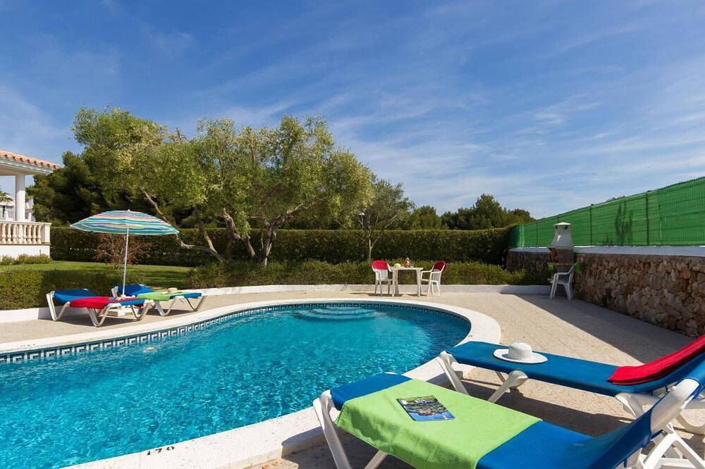 Villa Arenal by Villa Plus in Coves Noves, Es Mercadal