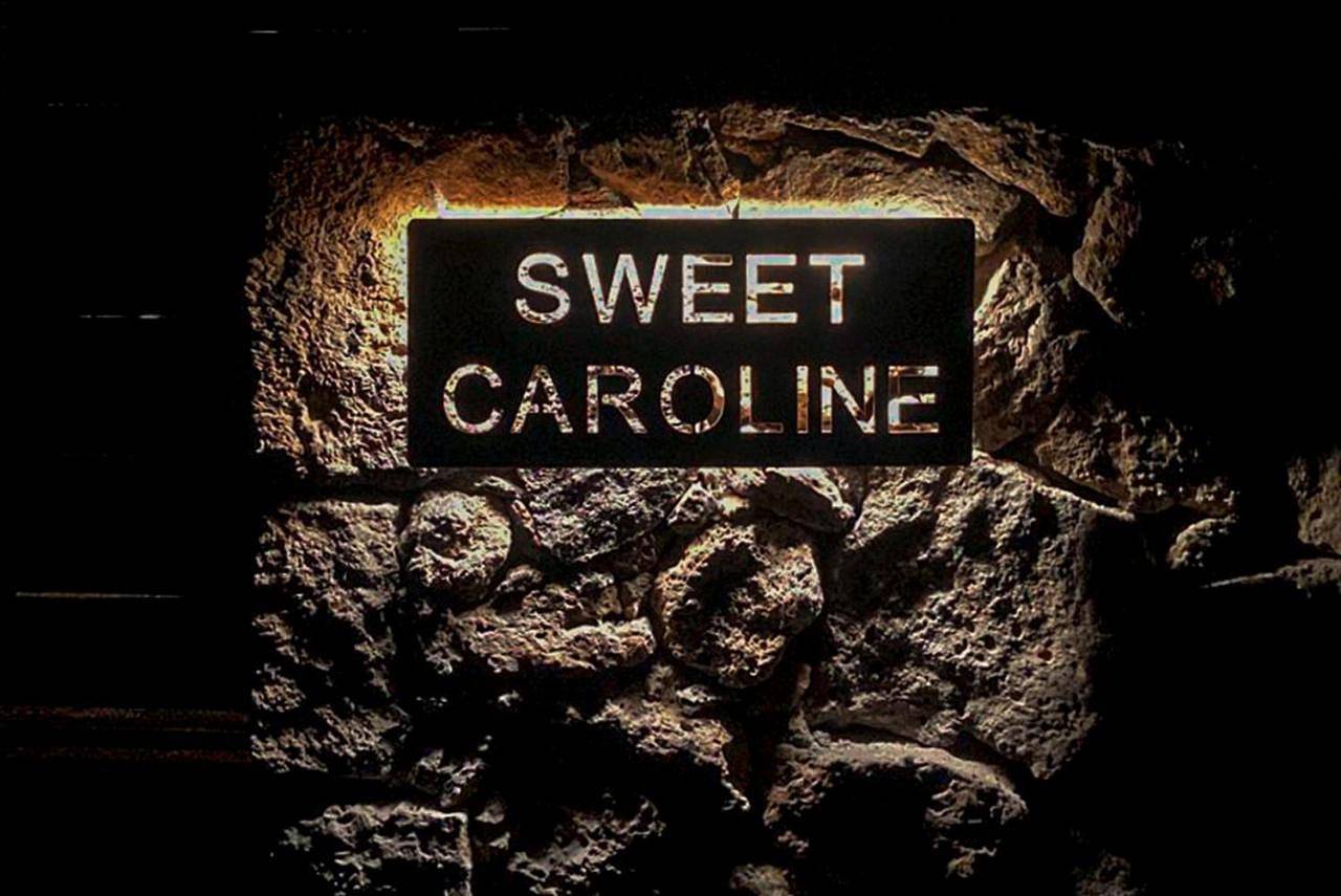 Sweet Caroline in Villaverde, La Oliva