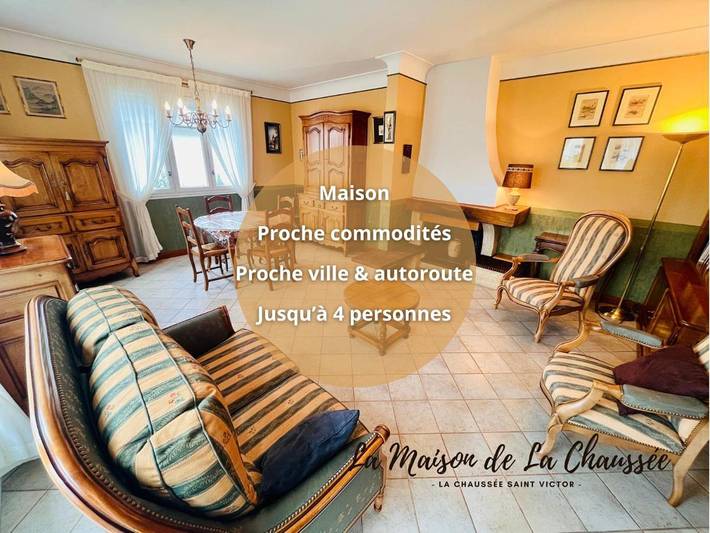 Location de vacances pour 4 personnes, avec Balcon ainsi que Terrasse et Jardin à La Chaussée-Saint-Victor