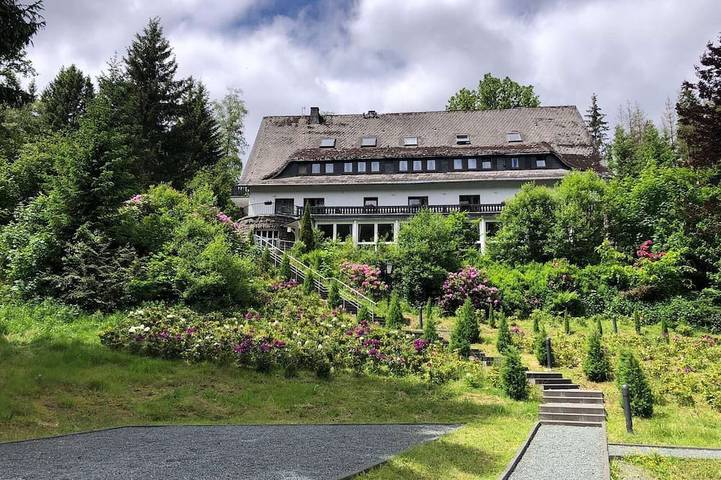 Bauernhof für 40 Personen, mit Balkon in Winterberg