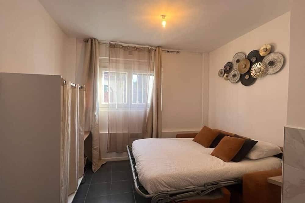 Apartamento entero, Studio Fonctionnel et Paisible Proche Paris in Bondy, Sena-Saint Denis