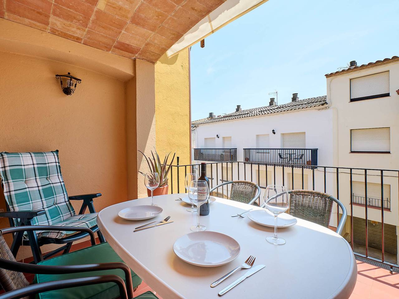 Apartamento entero, Apartamento renovado en Llafranc para 6 con aire acondicionado, terraza, Wifi y cerca del mar in Llafranch, Palafrugell