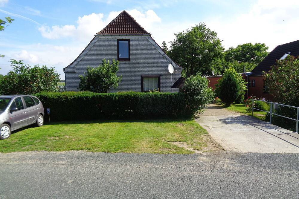 Ganze Wohnung, Erdgeschoss-Ferienwohnung  Roseneck an der Nordsee in Schleswig-Holstein, in Dieksanderkoog, Friedrichskoog