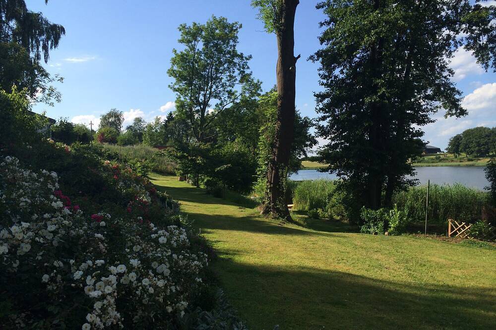Bungalow 4, 2-Raum, 35 m², Terrasse, Seeblick - Ferienhäuser Pönitz am See in Pönitzer See, Scharbeutz