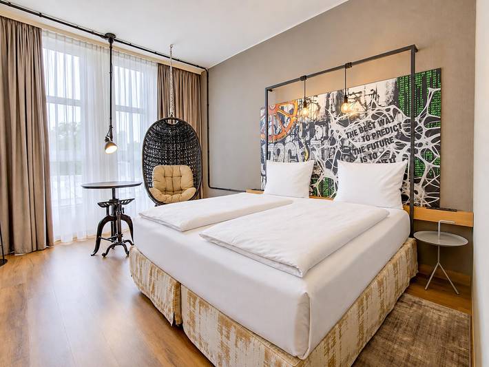 Ganze Wohnung, Seminaris Sunday Hotel Nürnberg – Standard-Doppelzimmer in Nürnberg, Frankenalb