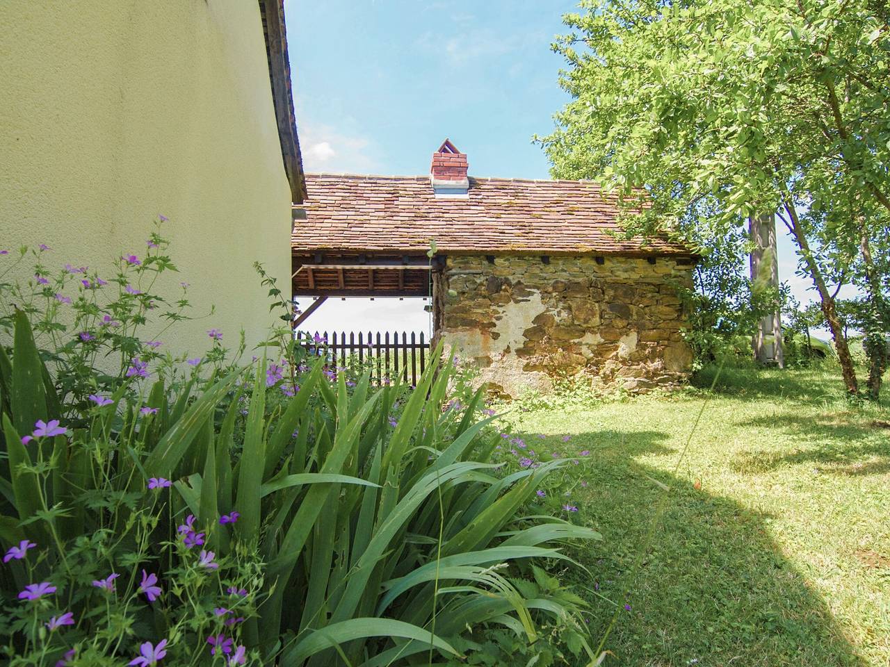 Rustig huisje in Savignac, foto 14