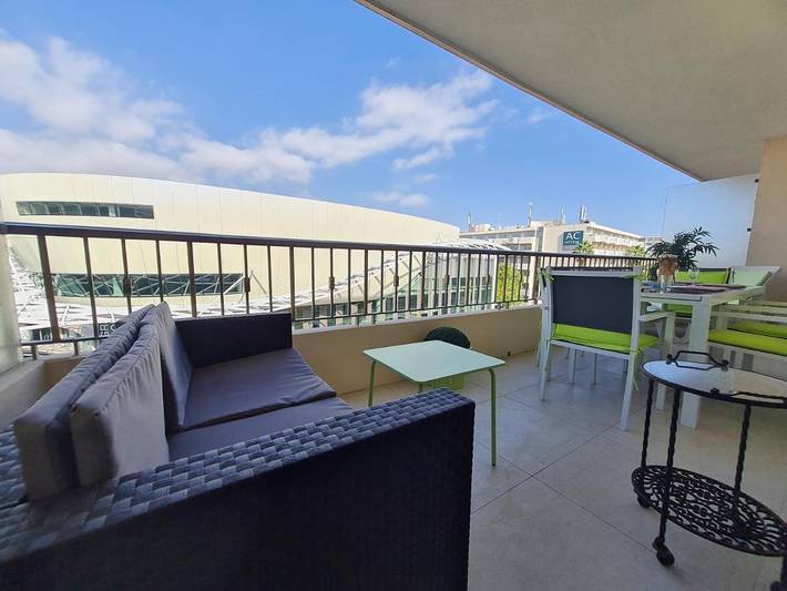 Gîte pour 4 personnes, avec terrasse et vue dans Office De Tourisme De Juan Les Pins - 4