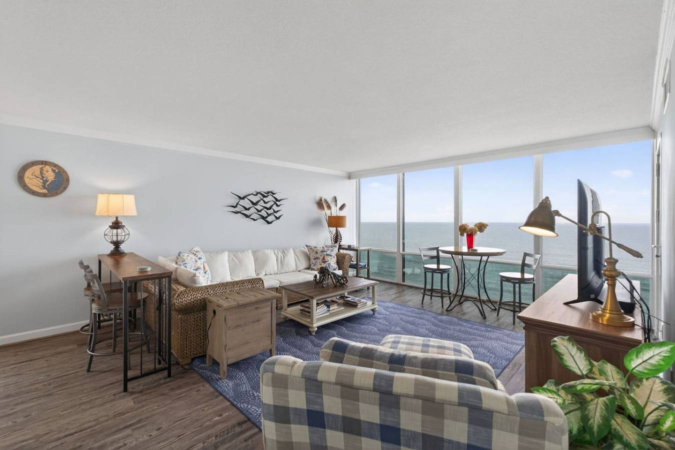 Appartement entier, Beachfront Condo/ Pool/ Surfing/ Fishing / Ew 1101 in Virginia Beach