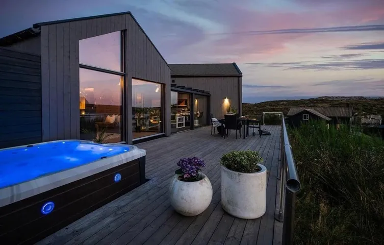 Ferienhaus für 10 Personen, mit Garten und Ausblick sowie Terrasse, mit Haustier - 1