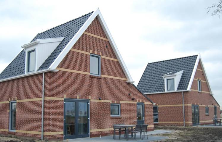 Location de vacances pour 4 personnes, avec jardin et terrasse, adapté aux familles dans Frise - 3