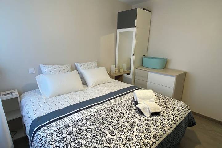 Location de vacances pour 5 personnes, avec terrasse et jardin à Saint-Martin-de-Hinx - 2