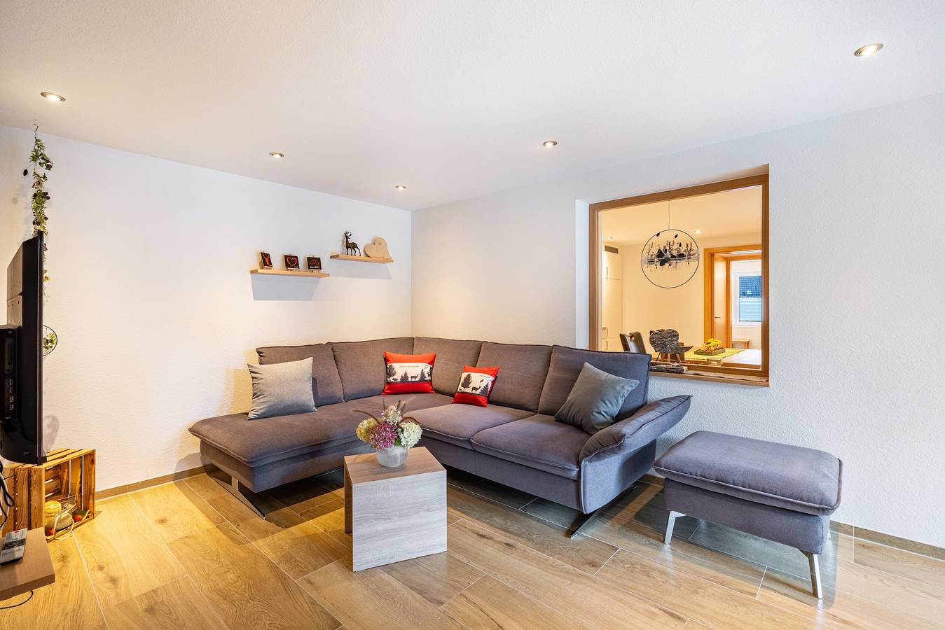 Ganze Wohnung, Ferienwohnung Sonneneckle" mit privater Terrasse, Gemeinschaftsgarten und Wlan in Gutach im Breisgau, Südschwarzwald