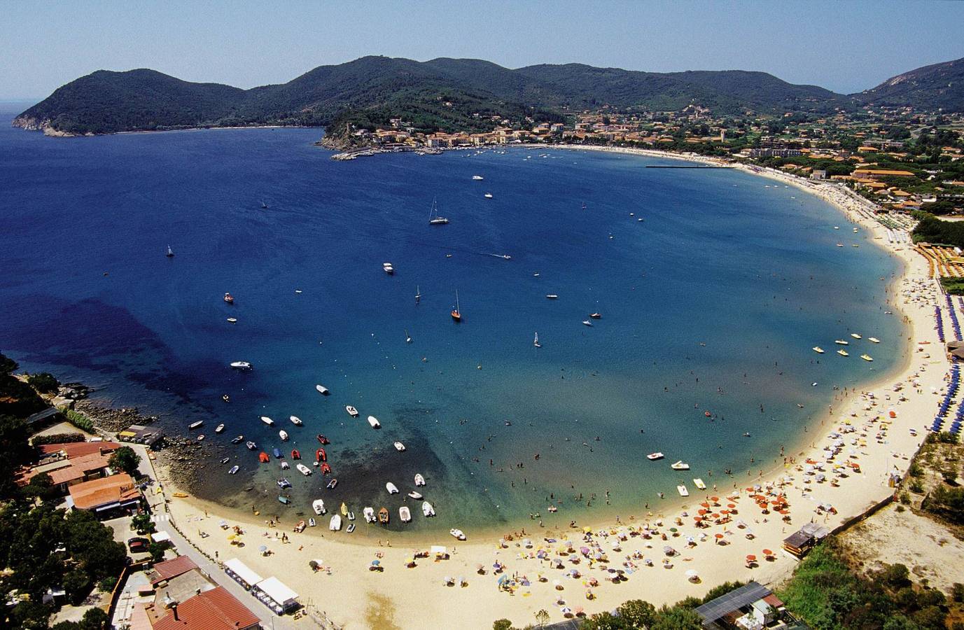 Entire vacation apartment, Il Pescatore in Spiaggia di Marina di Campo, Marina di Campo