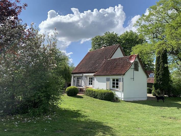 Ferienhaus für 4 Personen, mit Garten und Terrasse in Stocksee
