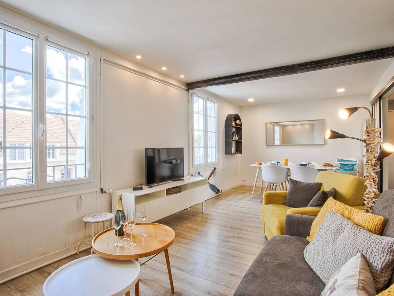 Ganze Wohnung, Zentrales Apartment in Merville Franceville, 200m vom Strand, für 4 Personen in Merville-Franceville-Plage, Caen und Umgebung