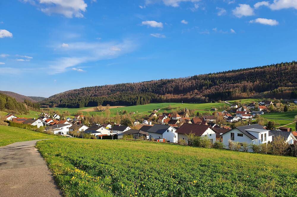 Ganze Wohnung, Gemütliche Ferienwohnung nahe Tuttlingen in Tuttlingen, Naturpark Obere Donau
